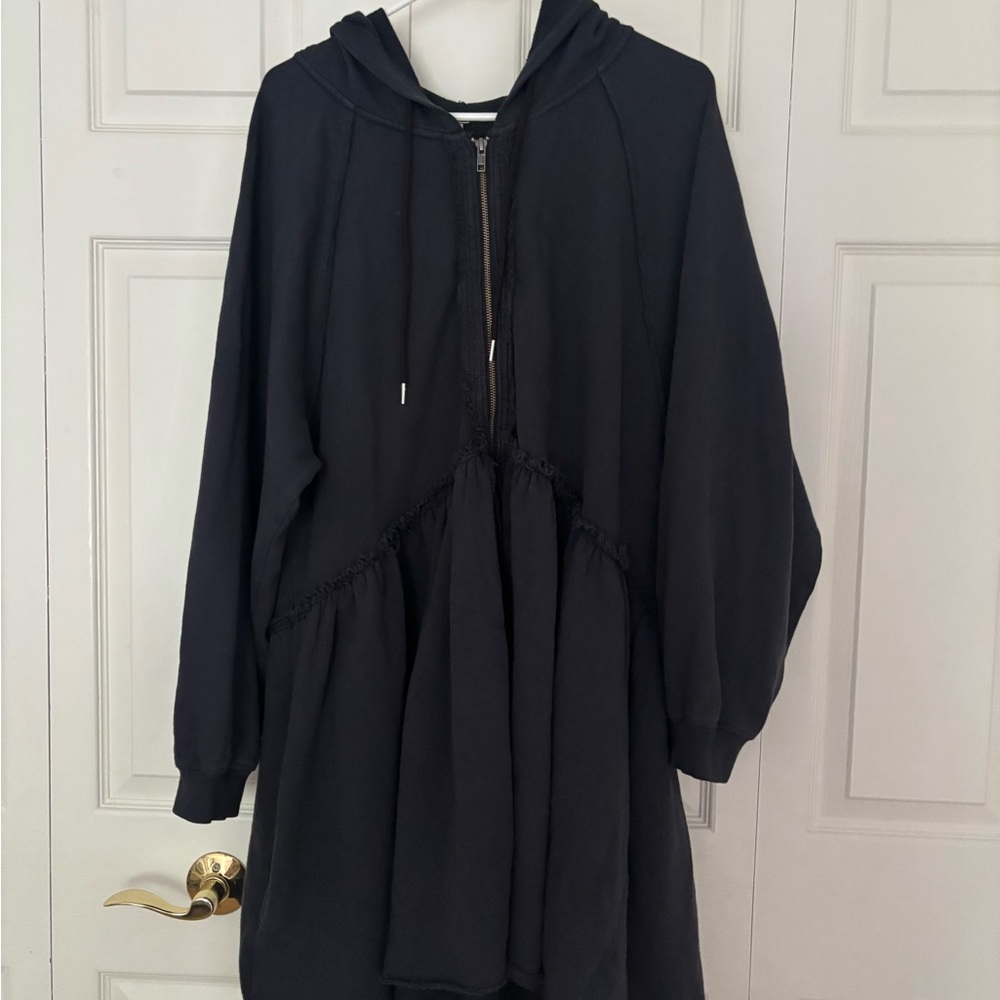 Free People Black zip up!